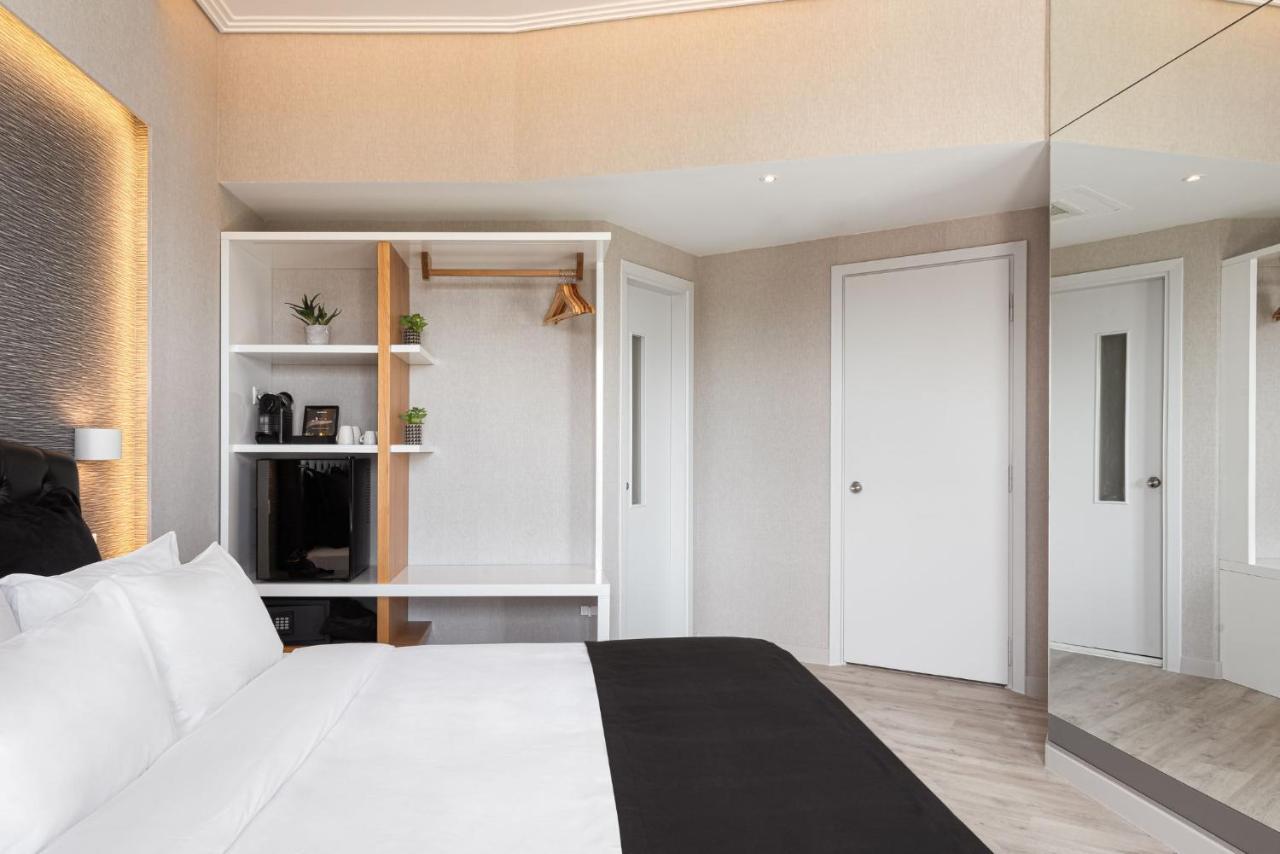 Kreoli Suites Glyfada Athens Ngoại thất bức ảnh